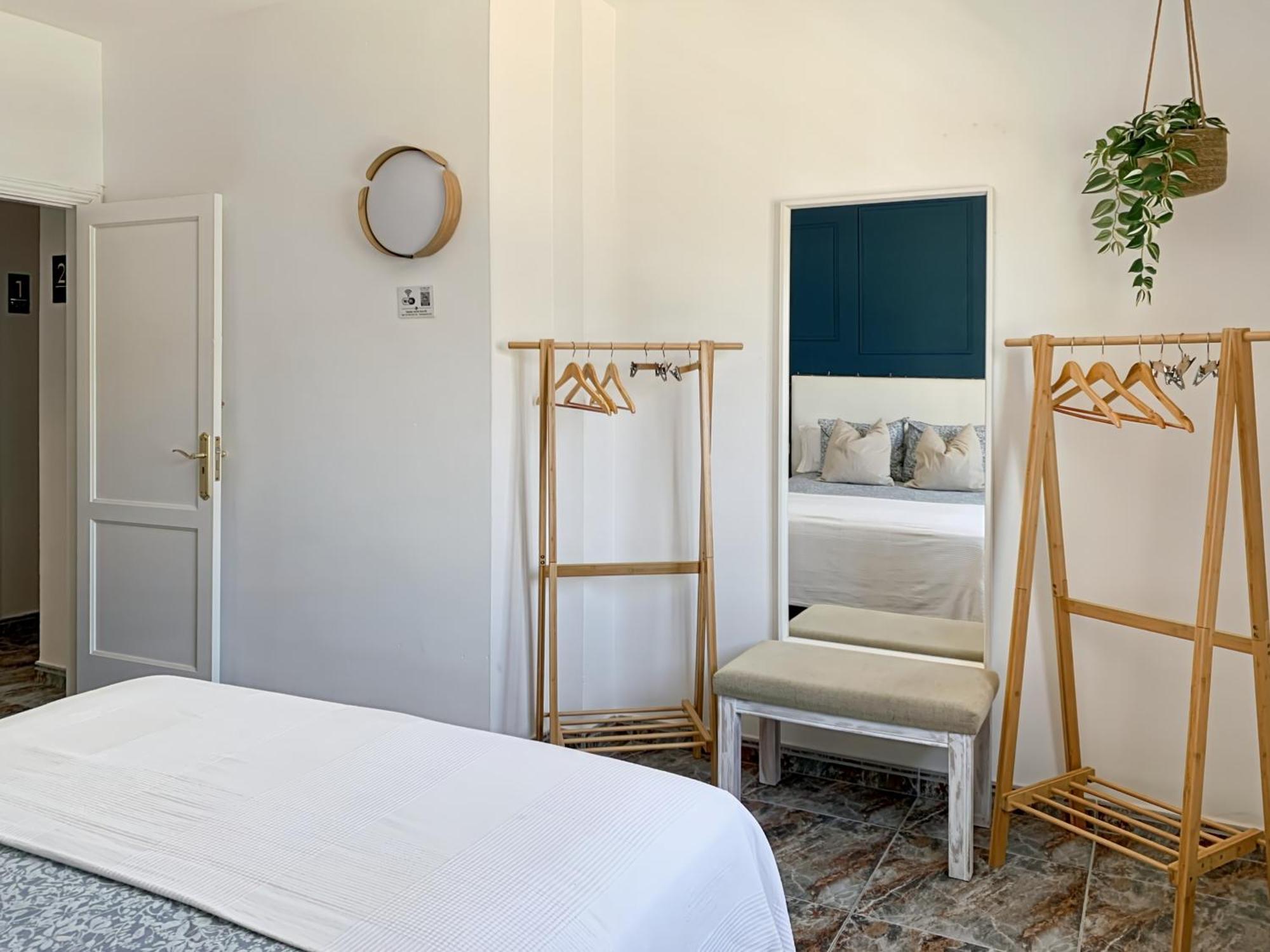 Habitaciones Privadas Cerca De La Playa Y Aeropuerto En Casa Compartida Con Otros Huespedes Плая Онда Екстериор снимка